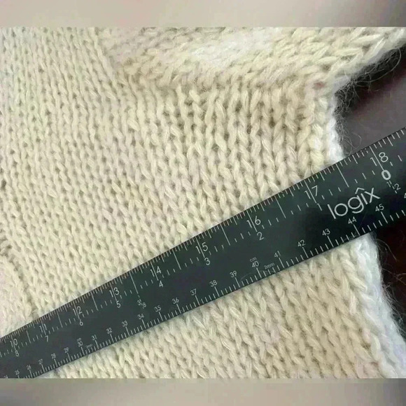 Lauren Ralph Lauren Exclusive Hand Knit Womens L‎ V-Neck Pullover Wool Sweater - Picture 5 of 9